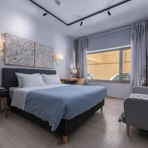 https://square-elegant-suites.hotels-of-thessaloniki.com